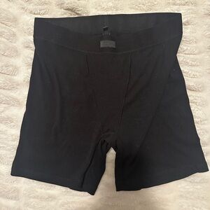 SKIMS Women’s Black Boxer Briefs